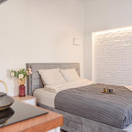 شقة Welcoming Studio In Historic Vilnius With Free Parking By Urban Rent المظهر الخارجي الصورة